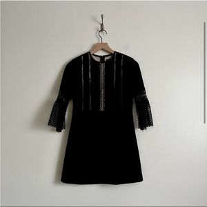 NWT FEW MODA Designer Bell Sleeve Lace Mini Shift Dress Size Medium Black Nude